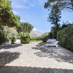  Appartamento Scopello Flat With Panoramic Courtyard And Parking