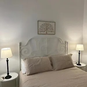 https://la-kalsa-di-somavi.palermohotels.org